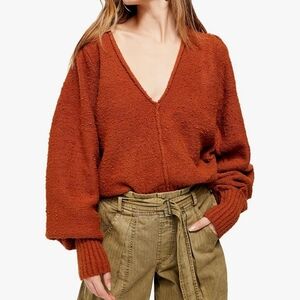 Free People NWOT Cozy Rust Orange V-Neck Sweater